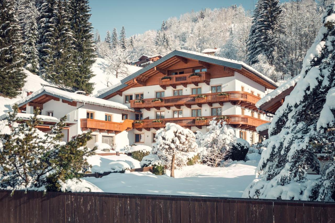 Der Jagdhof Aparthotel Sankt Johann im Pongau Bagian luar foto